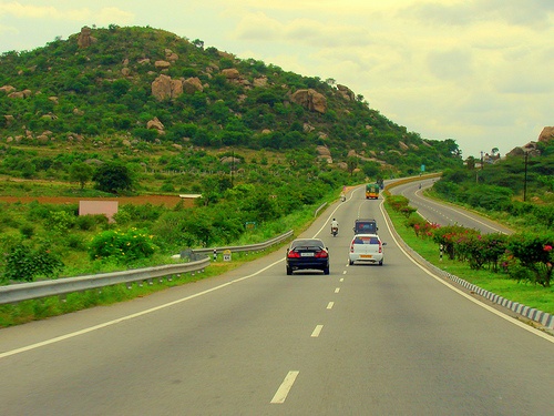 Benefits of Hiring Experienced Drivers for Highway Travel